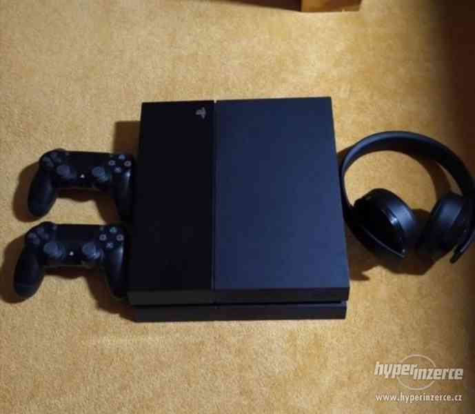 PlayStation 4 - foto 1