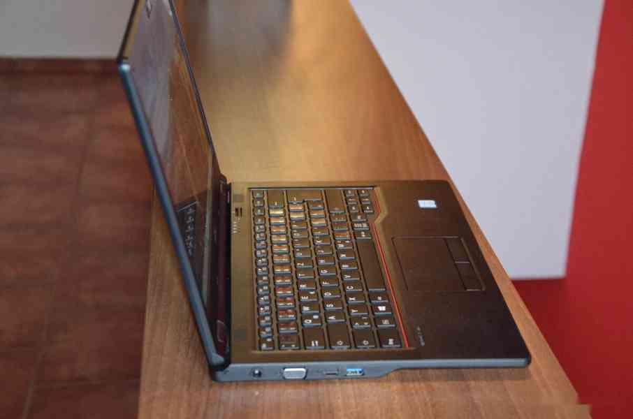 Fujitsu Lifebook E549 i5/16GB/SSD 256GB/záruka - foto 7