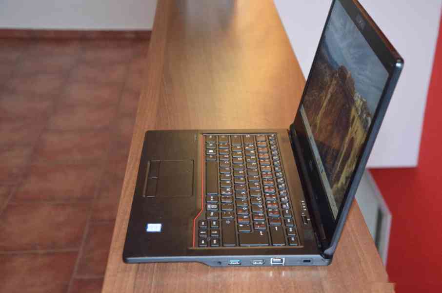 Fujitsu Lifebook E549 i5/16GB/SSD 256GB/záruka - foto 6