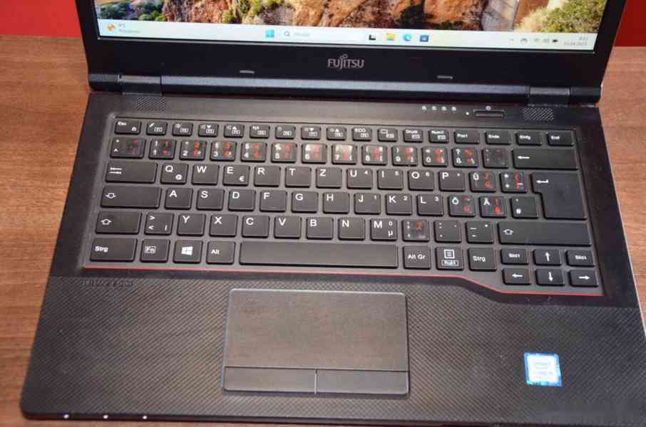Fujitsu Lifebook E549 i5/16GB/SSD 256GB/záruka - foto 2