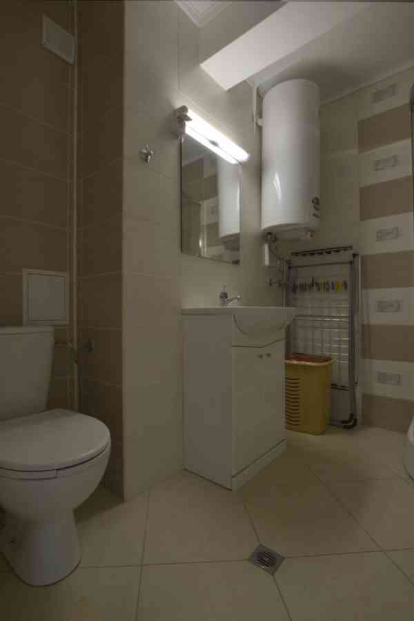 PROSTORNÝ APARTMÁN 3+kk (90 m²) - foto 15