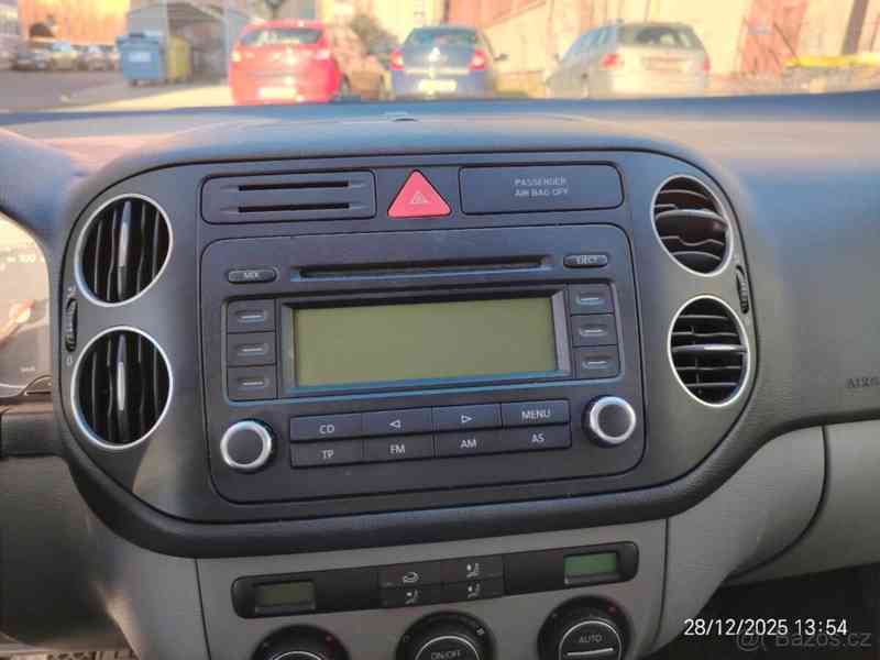 Volkswagen Golf 1,9   PLUS tdi, r.v.2006 - foto 5