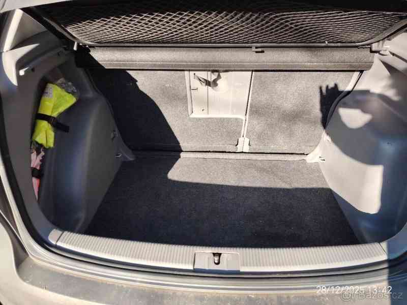 Volkswagen Golf 1,9   PLUS tdi, r.v.2006 - foto 8