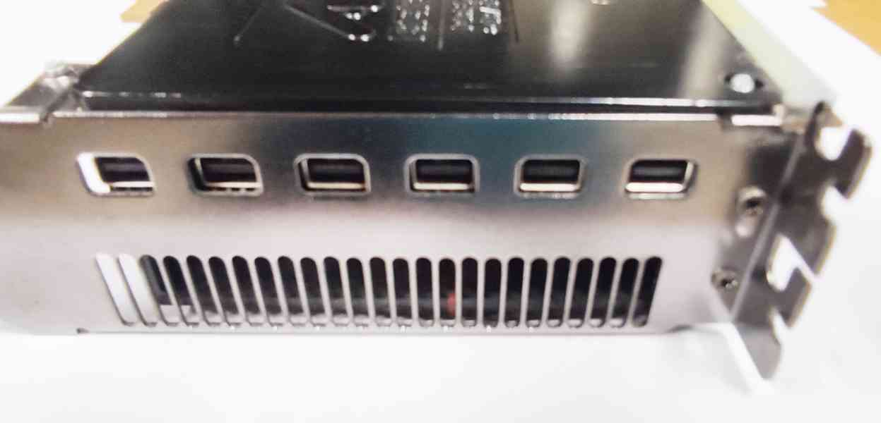 VGA ASUS Radeon HD5870 2Gb 6-monitorů  - foto 3