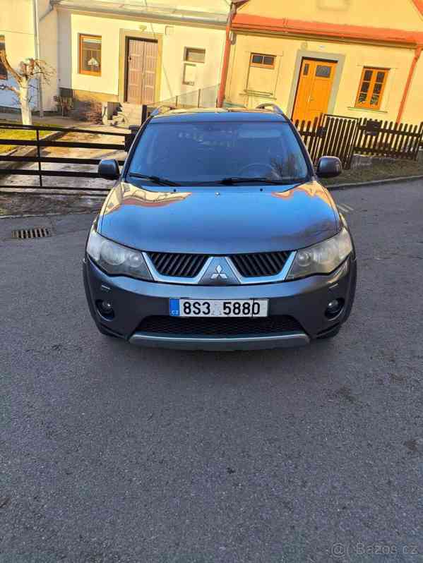 Mitsubishi Outlander 2,2 - foto 1