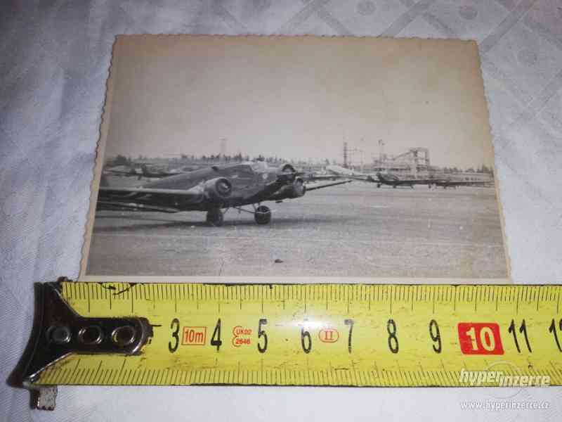 Letadla - Válečná fotografie z 2. světové války - foto 1