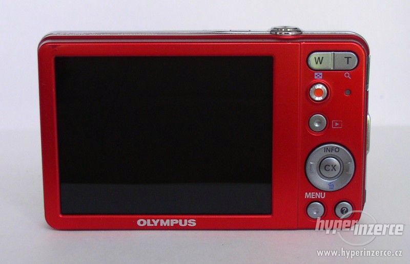 červený Olympus VG-120 + 4GB karta - foto 2