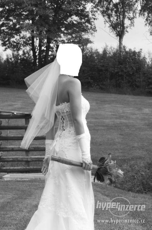 Svatební šaty barvy Ecry - foto 2