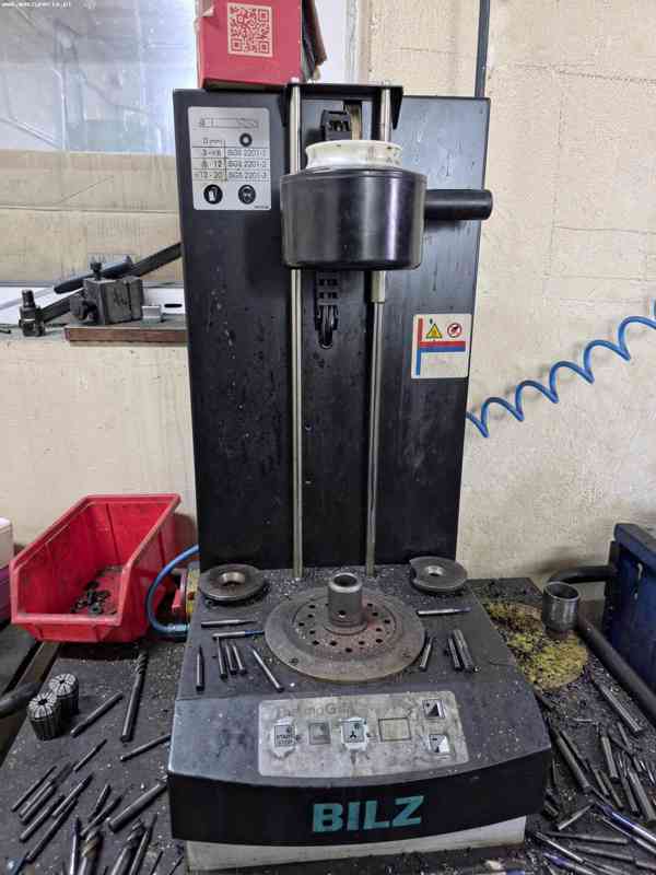 CNC vertikální obráběcí centrum MIKRON VCP 800W Duro - foto 4