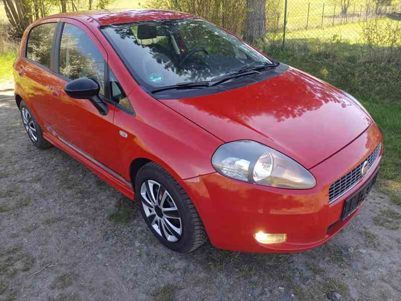 Fiat Grande Punto 1.4 8V 57Kw RV.2009 - NOVÁ STK  - foto 8
