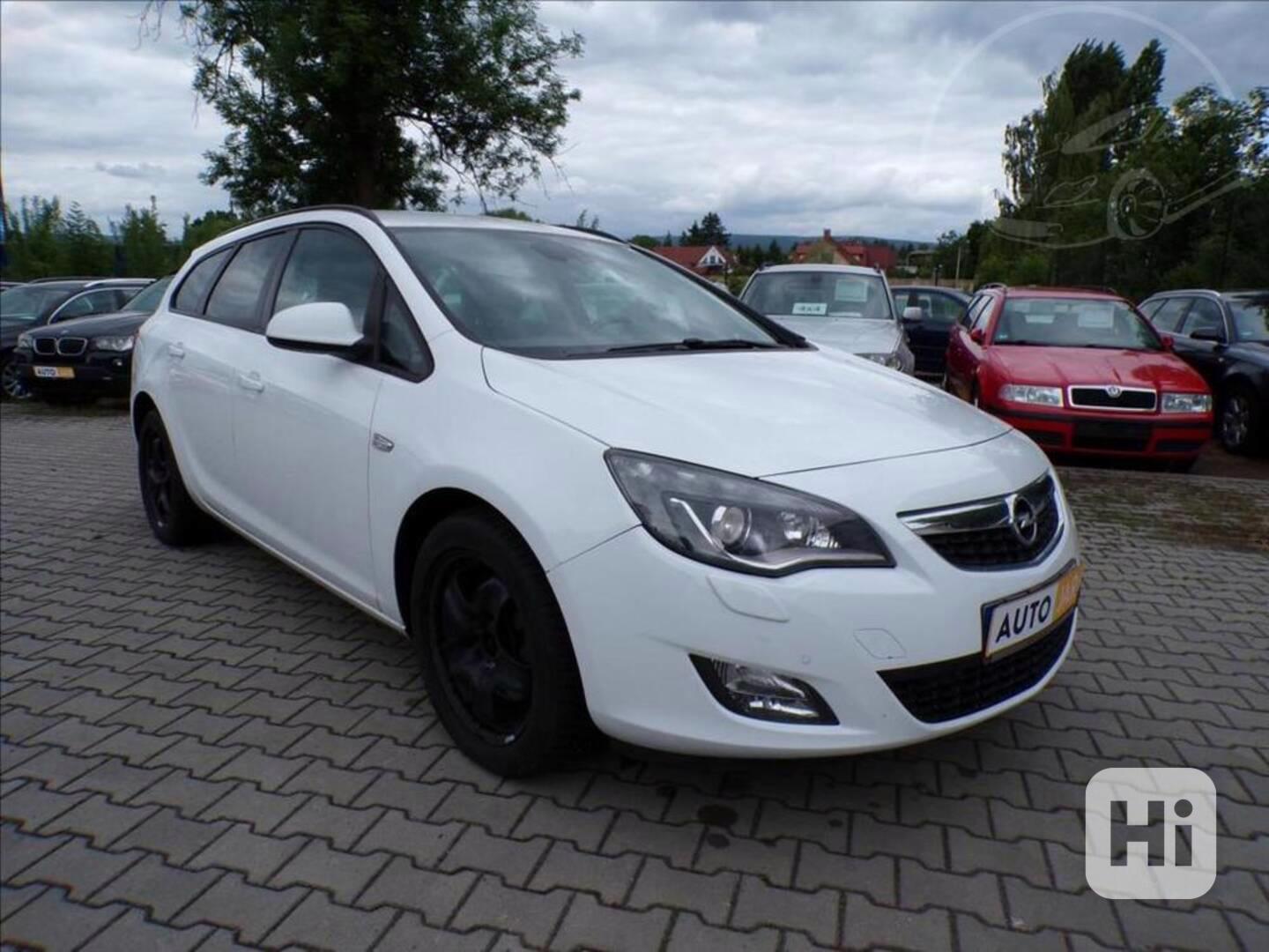 Opel Astra 1,7 CDTi 96KW XENONY - foto 1