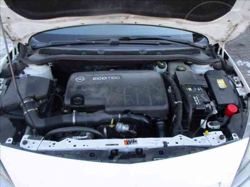 Opel Astra 1,7 CDTi 96KW XENONY - foto 12