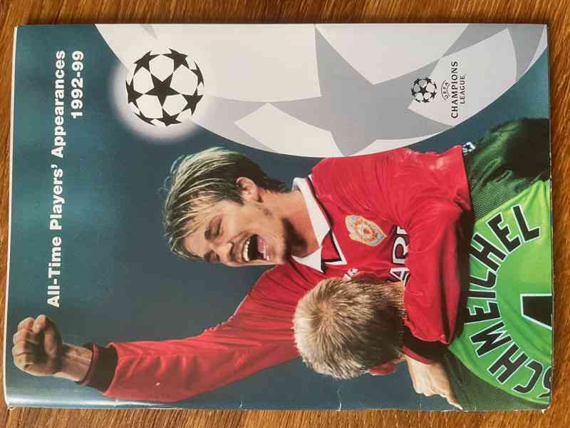 programy, vstupenky a podpisy hráčů - foto 15