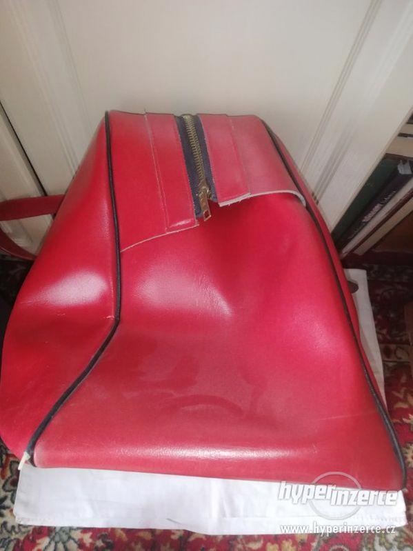 Červená taška - koženka - červený materiál - foto 6
