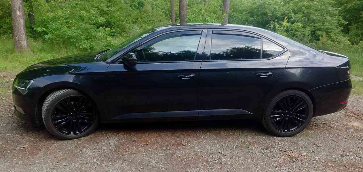 ŠKODA Superb  3   2,0 TDi - DSG - foto 3