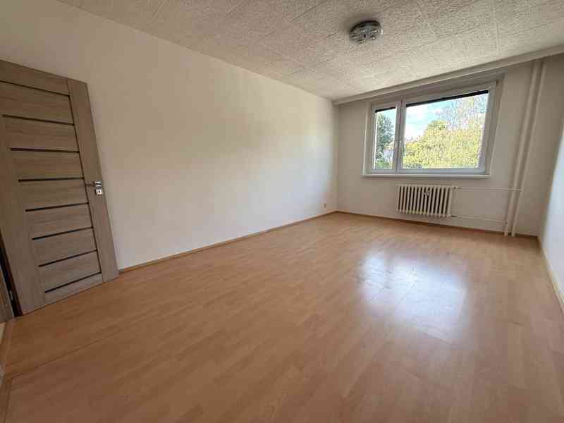 PRONÁJEM KRÁSNÉHO BYTU O DISPOZICI 2+1 S LODŽIÍ A SKLEPEM V  - foto 14
