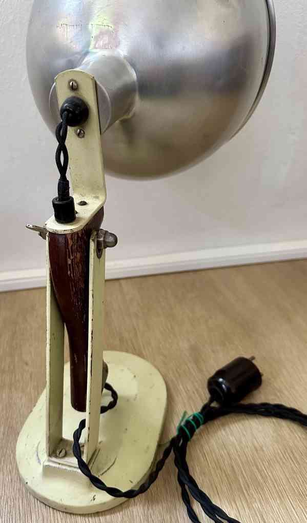 STARÁ elektrická lampa ocel lak dřevo asi lékařská TOP!!! - foto 6