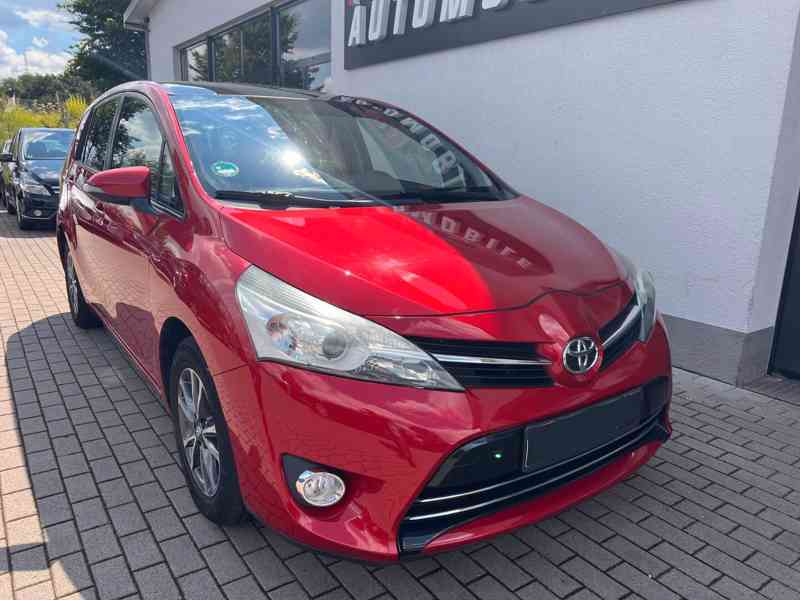 Toyota Verso Comfort 1.8i benzín Aut. 108kw - foto 2