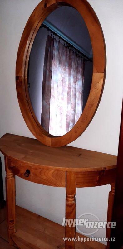 Toaletní stolek /světlé dřevo/ - foto 1