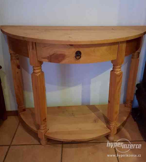 Toaletní stolek /světlé dřevo/ - foto 2