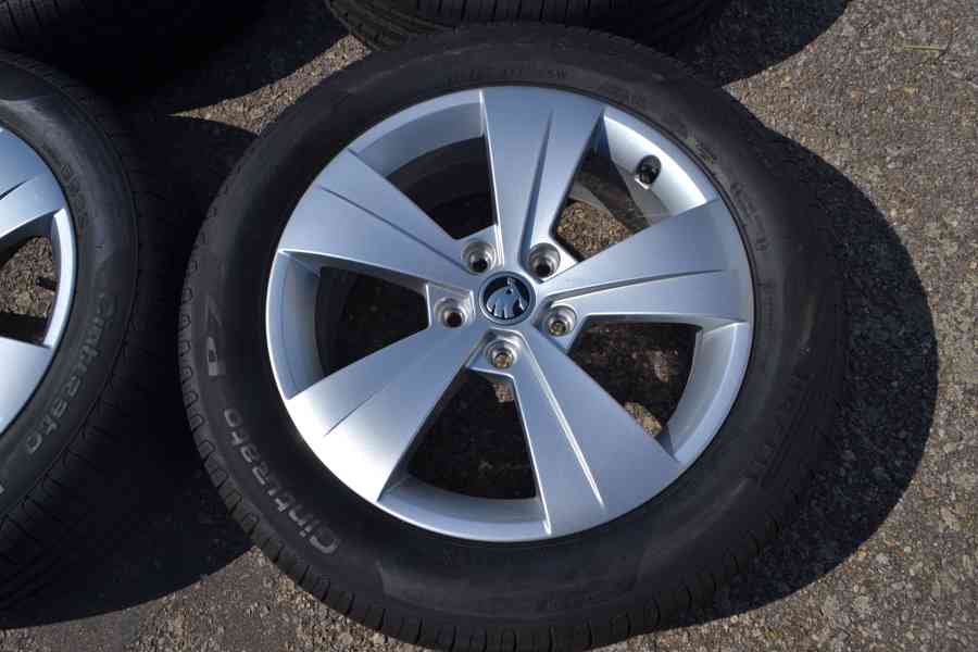 Š.Superb III, VW Passat B8- NOVÝ letní Alu komplet 215/55R17 - foto 4