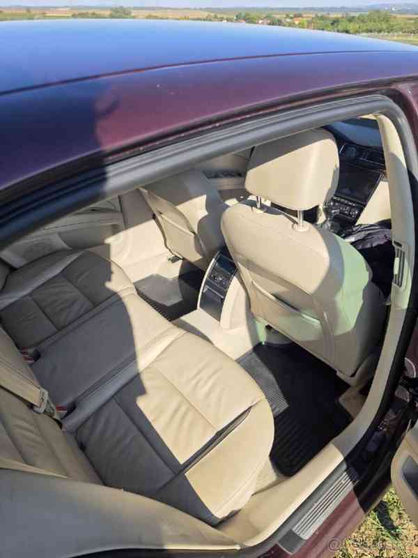 Škoda Superb 2,0   2 - foto 14