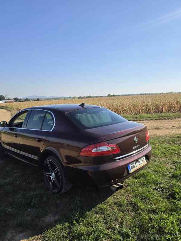Škoda Superb 2,0   2 - foto 3
