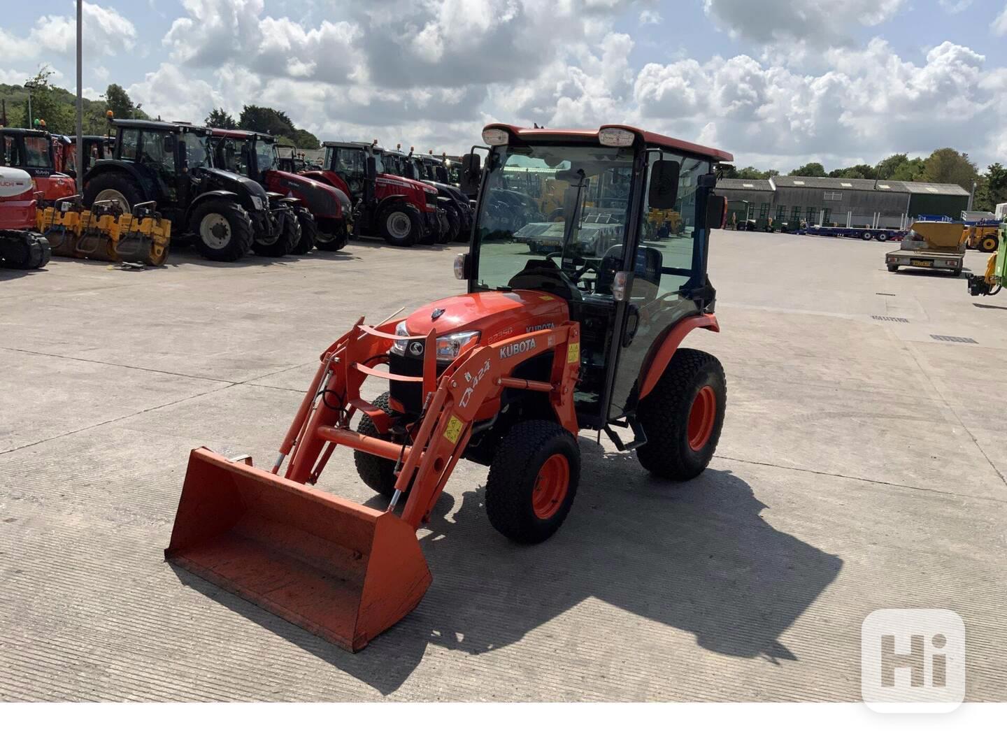 Traktor Kubota b2350 - foto 1