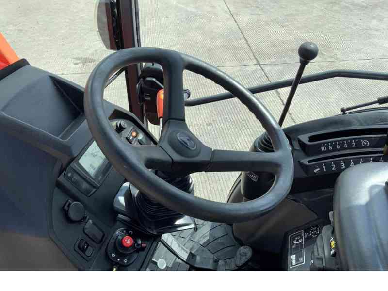 Traktor Kubota b2350 - foto 8