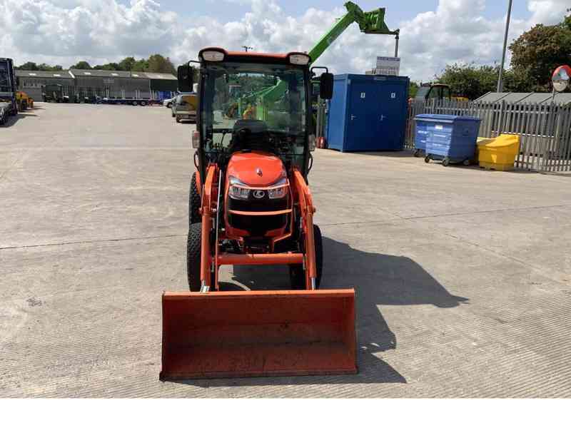 Traktor Kubota b2350 - foto 2