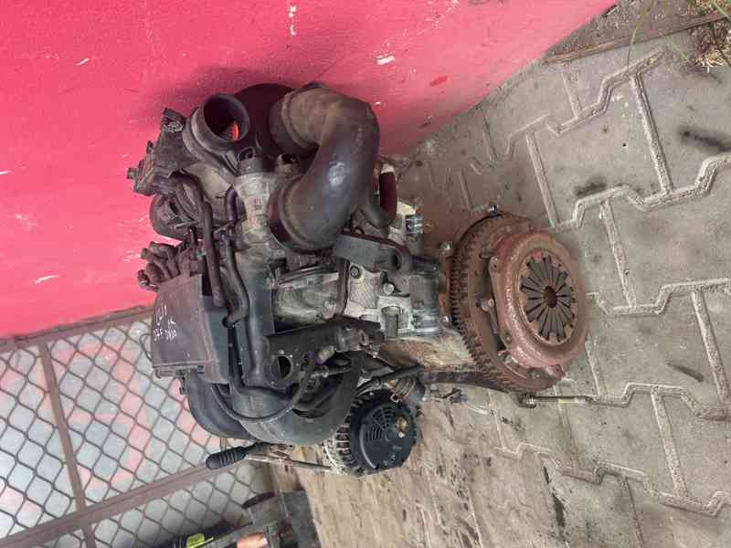 Motor 1,2 43KW D7F Renault Clio Kangoo kompletní - foto 3