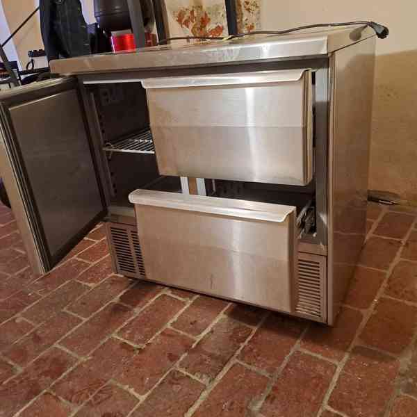 Profesionální chladící stůl - foto 2