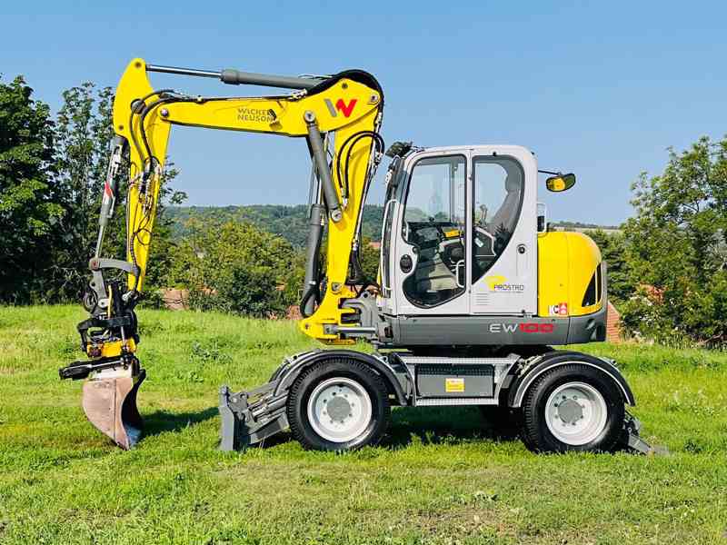 Kolové rypadlo Wacker Neuson EW100 (Možnost leasingu) - foto 3