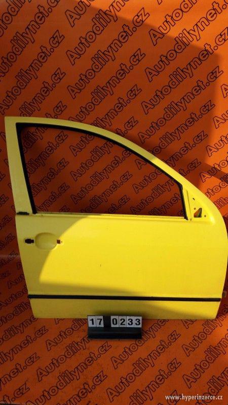 Pravé přední dveře Škoda Fabia barva žlutá - foto 1