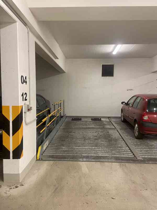 Garážové stání Kobylisy - foto 2