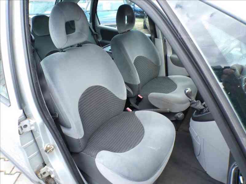 Citroën Xsara Picasso 1,8 16V - foto 13