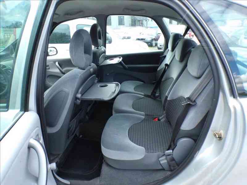 Citroën Xsara Picasso 1,8 16V - foto 8