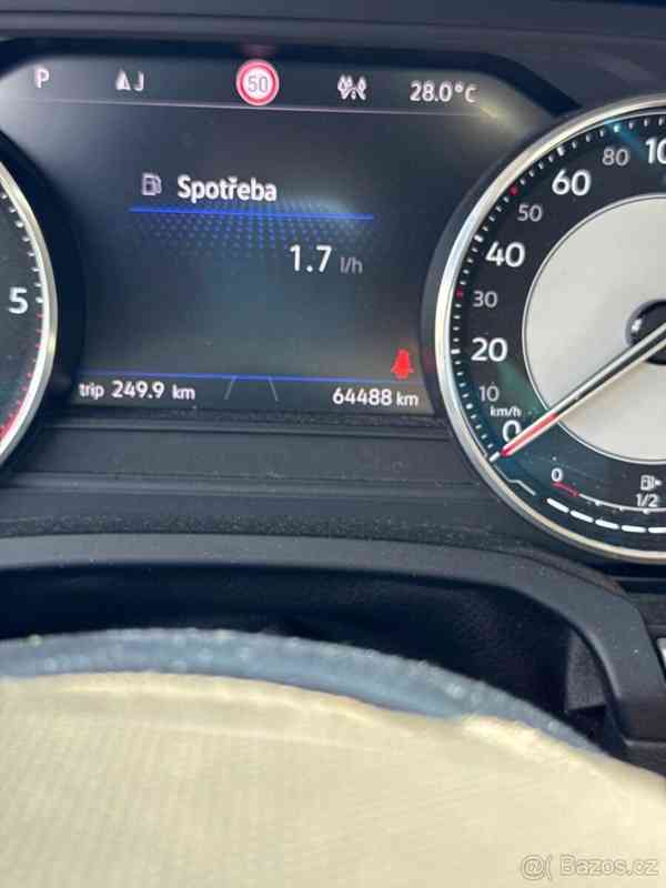 Volkswagen Touareg 3,0 - foto 2