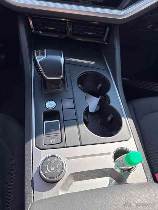 Volkswagen Touareg 3,0 - foto 10