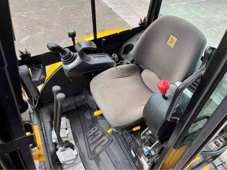 Minibagr JCB 8030 ZTS 20,9 kW - foto 3