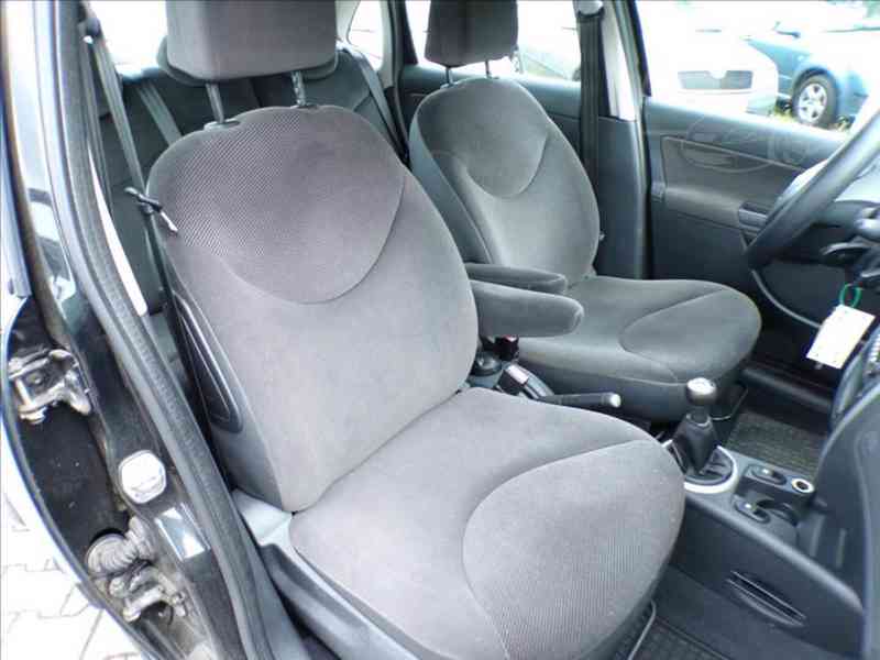 Citroën C3 1,4 i KLIMA - foto 11