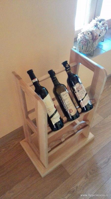 Dřevěný stojan na víno - foto 1