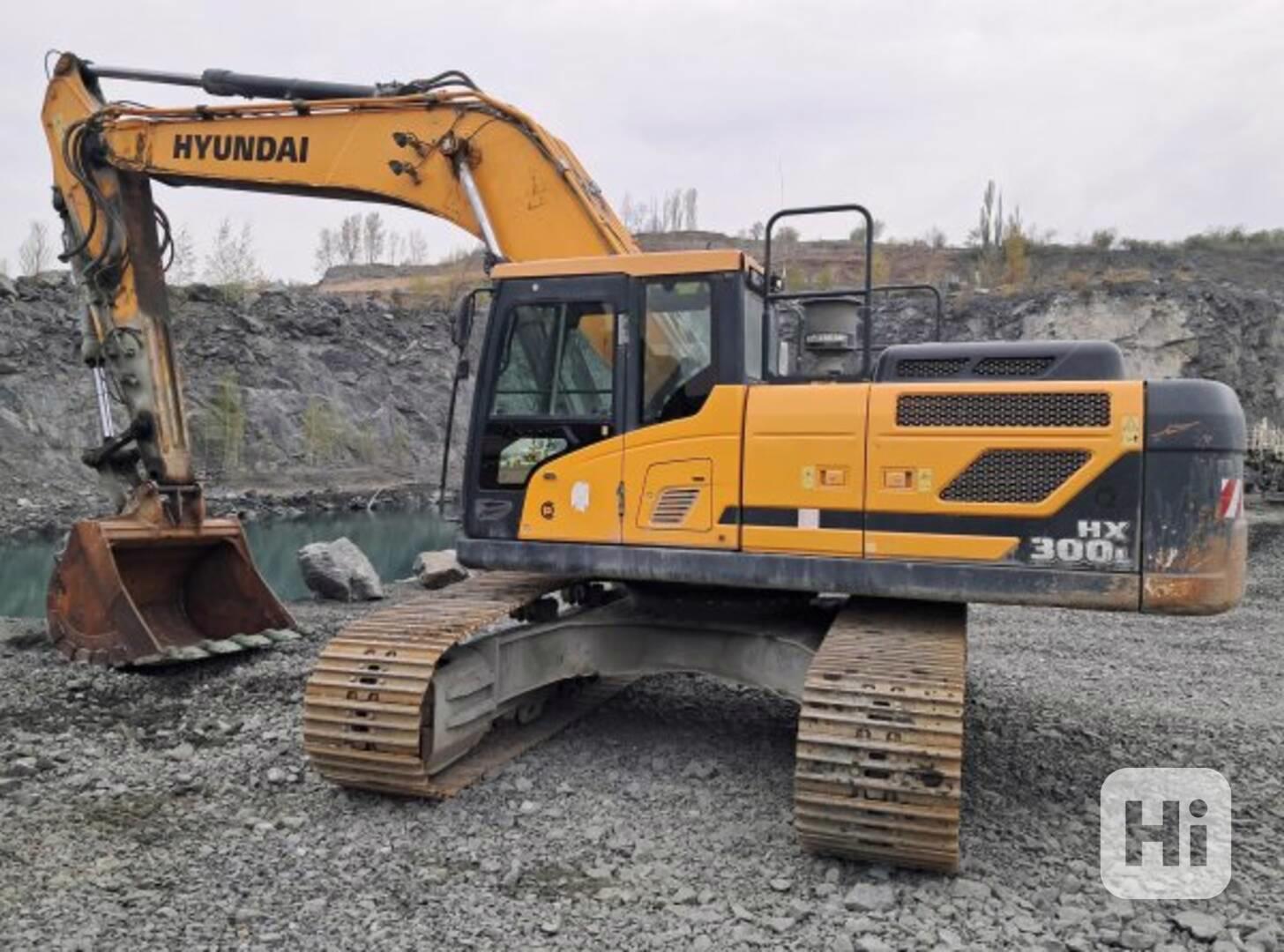 30t rypadlo pásák Hyundai HX 300L - foto 1