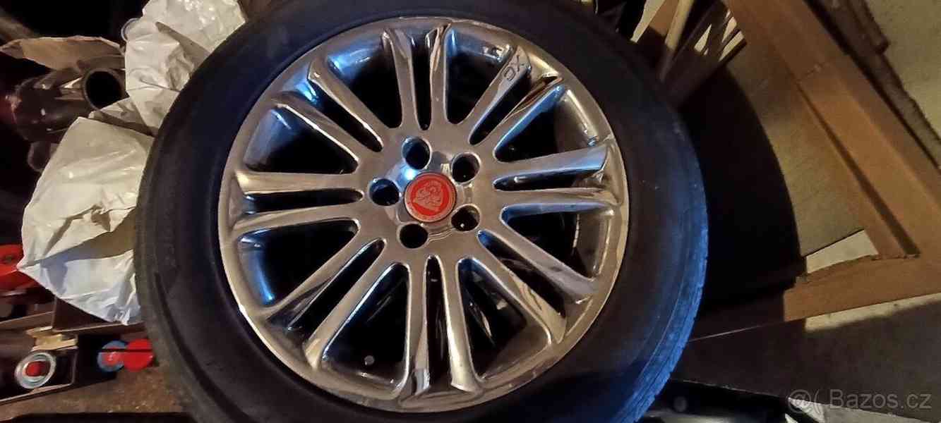 Jaguar XF 2,7D Luxury - foto 8