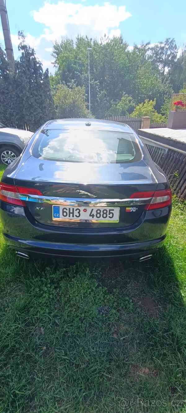 Jaguar XF 2,7D Luxury - foto 6