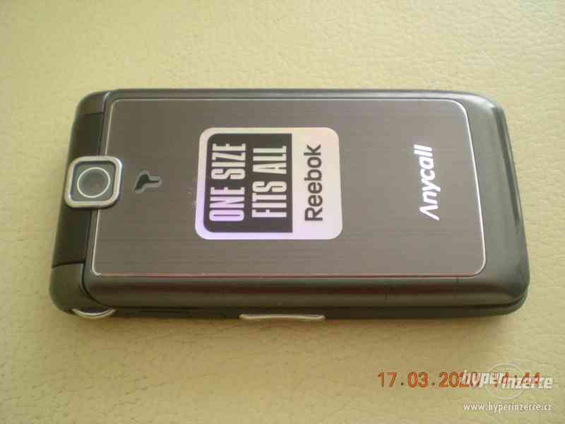 Samsung SCHW860 - véčkový mobilní telefon v TOP stavu - foto 1