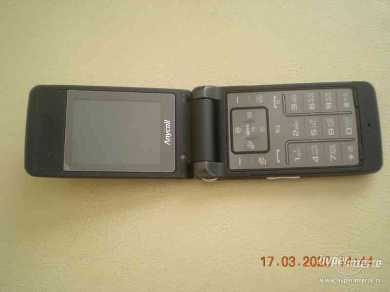Samsung SCHW860 - véčkový mobilní telefon v TOP stavu - foto 2