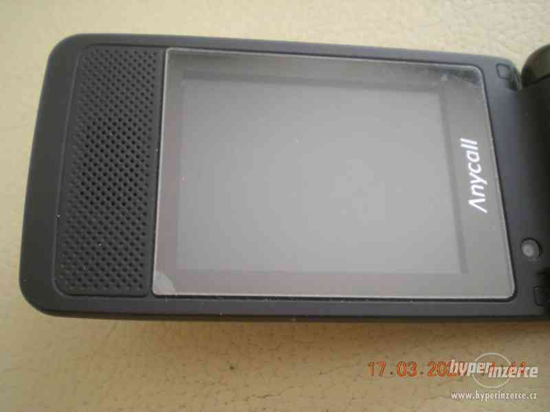 Samsung SCHW860 - véčkový mobilní telefon v TOP stavu - foto 3