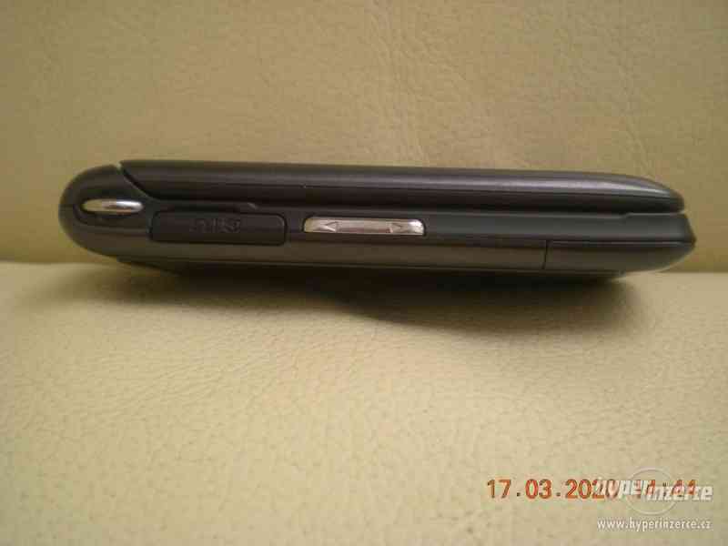 Samsung SCHW860 - véčkový mobilní telefon v TOP stavu - foto 5