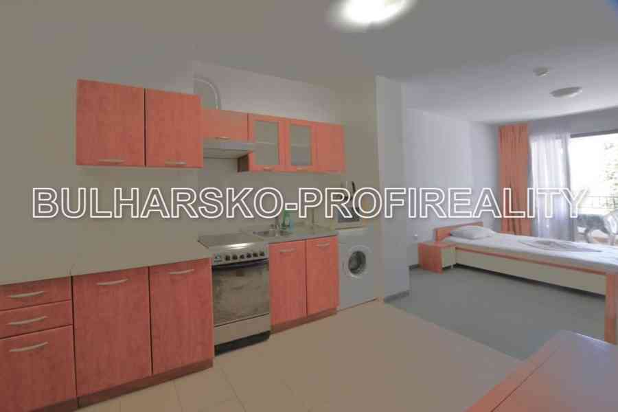 Bulharsko-PROSTORNÝ APARTMÁN 2+kk (86 m) - foto 3